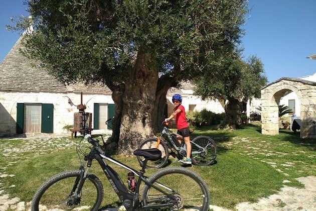 Tour en vélo en famille dans la Valle d'Itria et dégustation de produits typiques