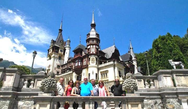 Gita giornaliera per piccoli gruppi al castello di Dracula, Brasov e al castello di Peles da Bucarest