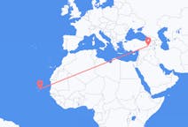 Flyg från Boa Vista (kommun i Brasilien, Roraima, lat 3,19, long -60,61), Kap Verde till Mus, Turkiet