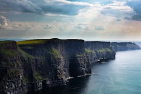 Küstentour zu den Cliffs of Moher, einschließlich Doolin und Galway Bay ab Galway