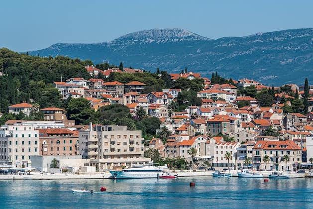 Traslado privado de Makarska a Split, de hotel a hotel, conductor de habla inglesa