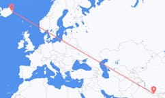 航班从尼泊尔加德满都市到埃伊尔斯塔济市，冰岛塞尔