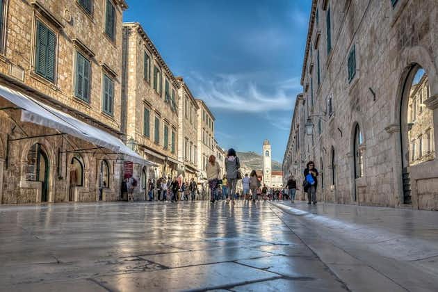 Giro panoramico panoramico della collina Srdj e TOUR PRIVATO della città vecchia di Dubrovnik