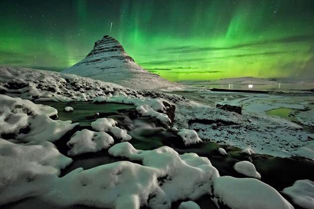  Visite privée de 7 jours en voiture Aventure aurores boréales - Sud et ouest de l'Islande