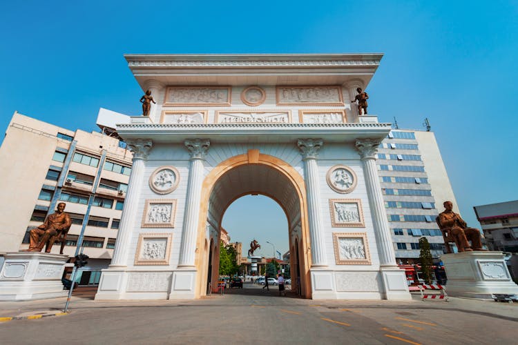 Photo of Porta Macedonia is a triumphal arch located on Pella Square in the centre of Skopje city.