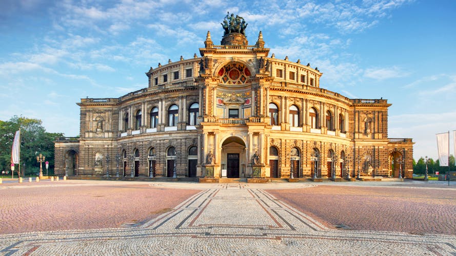 Photo of Dresden opera theatre, front view.