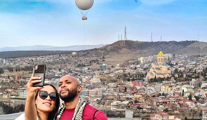 Tbilisi Walking Tour with Cable Cars, Wine Tasting and Traditional Bakery