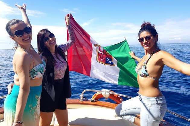Excursion d'une journée complète sur l'île de Capri et excursion en bateau