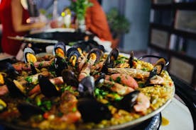Cours de cuisine délicieuse paella catalane en petit groupe