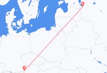 Fly fra Pskov til Salzburg