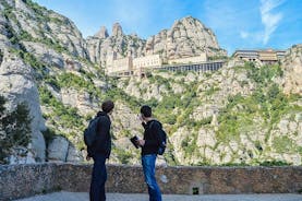 Excursão privada de 7 horas de Montserrat saindo de Barcelona com almoço