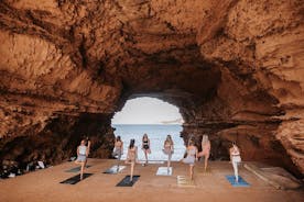 Cave Yoga en Es Vedra Bodemloze Brunch