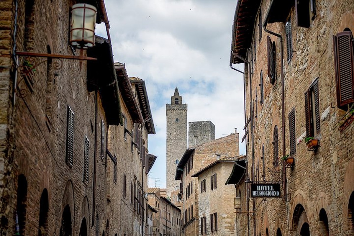 Tuscany Day Trip from Florence: Siena, San Gimignano, Pisa and Lunch at ...