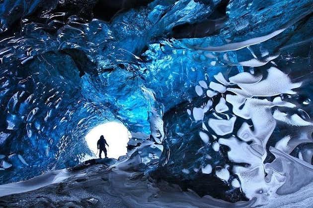 Two Days of Magnificent South Coast With Ice Caves and Northern Lights