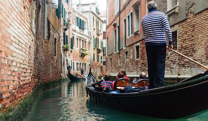 Välkommen till Venedig Small Group Tour: Basilica San Marco & Gondola Ride