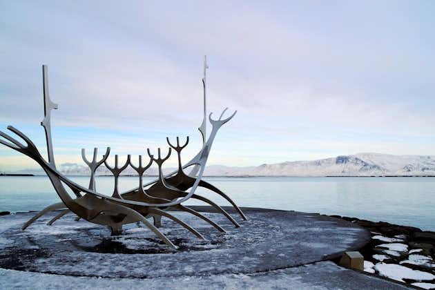 Reykjavik Scavenger Hunt och bästa landmärken självguidad tur