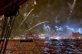 31st December Firework and Champagne Sailing Tour in Lisbon