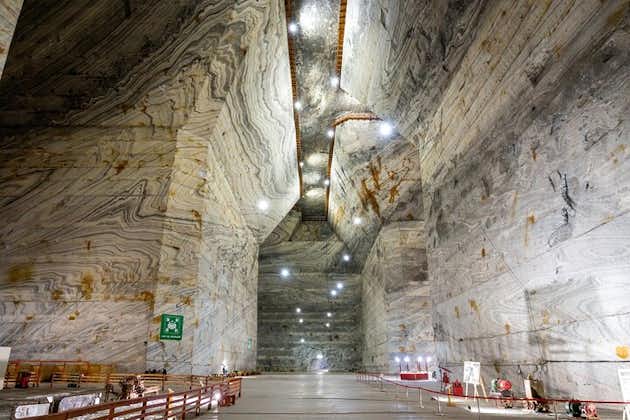 Från Bukarest: Europas största saltgruva och Peles slott