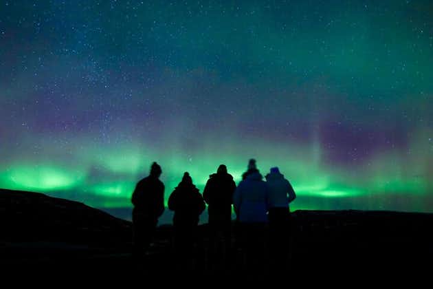 Northern Lights Enchanting: Lítill hópur, heitt kakó og ókeypis myndir!