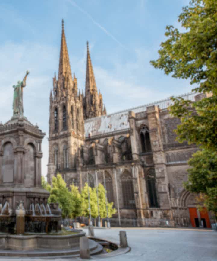 Flights from the city of Reykjavik, Iceland to the city of Clermont-Ferrand, France