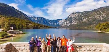 Lakes Bled & Bohinj og Vintgar Gorge dagstur med liten gruppe fra Ljubljana