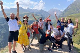 Punti salienti delle montagne del Caucaso-Jinvali, Ananuri, Gudauri, Kazbegi (tour di gruppo)