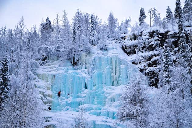 コロウマキャニオンの凍った滝