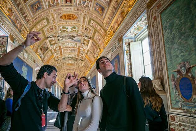 Sla de wachtrij over Vaticaanse Sixtijnse Kapel en Sint-Pieter met een lokale gids