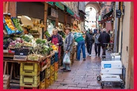 Cesarine: markttour en kookcursus bij Local's Home in Turijn