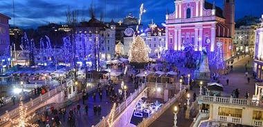 Excursão a pé festivamente decorada em Ljubljana