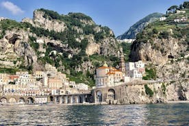 Private direct transfer from Matera to Amalfi with a local driver