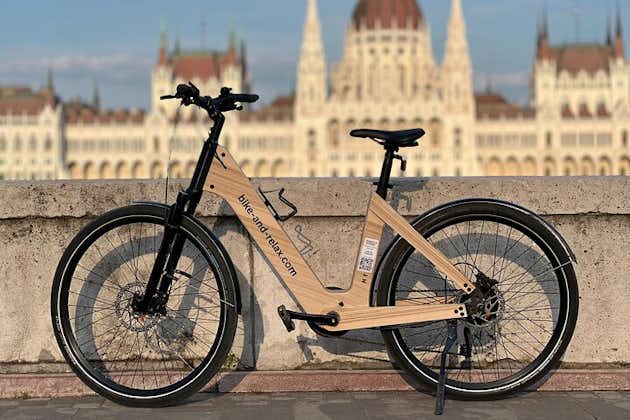 Budapest: giro nel centro storico in bici elettriche Buda e Pest