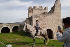Tour di un giorno a Berat, Durazzo e Lago Belsh da Tirana