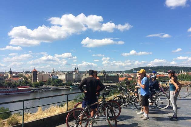 Visite panoramique en vélo de la ville et du château de Prague