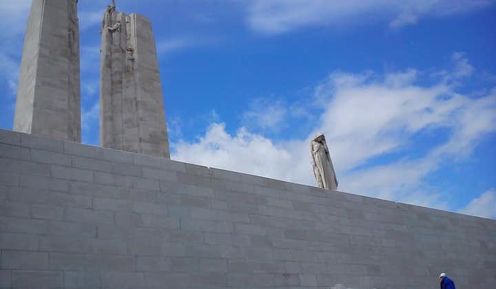 Full-Day Canadian WW1 Vimy and Somme Battlefield Tour from Arras