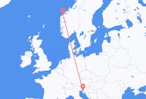 出发地 挪威从 奥勒松目的地 意大利的里雅斯特的航班
