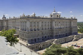 Madridin kuninkaallinen palatsi ja Retiro Park -opastettu kierros valinnaisella tapasmaistiolla