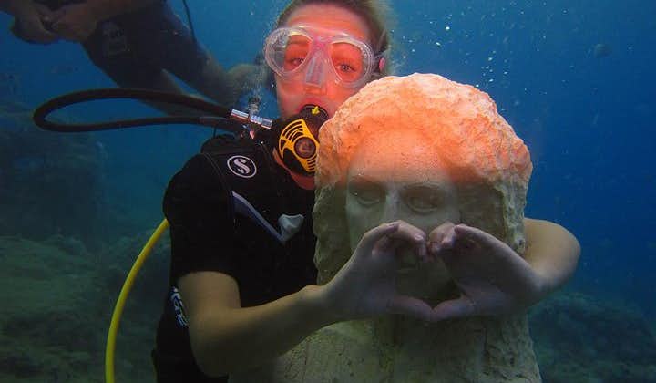 Side: Scuba Diving Under Water Museum