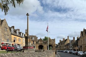 Private Full Day Excursion to the Cotswolds in a London Black Cab