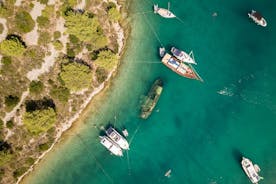 Tour privato in barca alle isole di Brac e Solta: itinerario non turistico