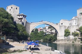 Tour privado de un día a las cascadas de Mostar, Pocitelj y Kravica