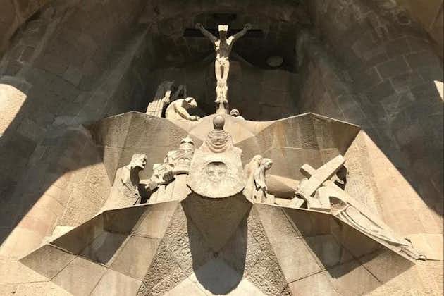 Billet coupe-file : visite guidée de la Sagrada Familia