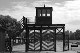 シュトゥットホフ強制収容所：送迎付きプライベート ガイド ツアー