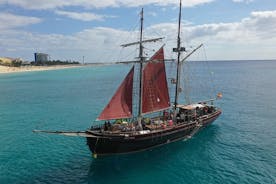 Pirate Adventure Boat Tour med frokost i Fuerteventura