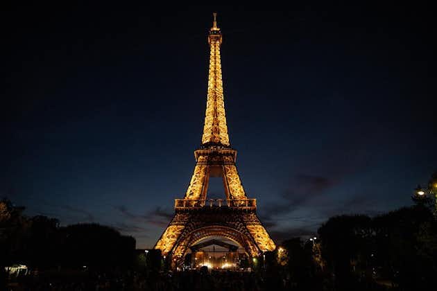 Una noche mágica en París: recorrido privado a pie por la ciudad