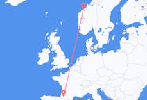 Flights from Pau, Pyrénées-Atlantiques, France to Molde, Norway