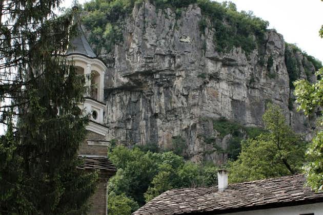 德里亚诺沃修道院＆爱板凳＆巴乔基罗洞穴自导