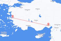 Lennot Izmiristä, Turkki Adanalle, Turkki