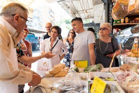 Lokale markttour en eetervaring bij een lokaal huis in Perugia