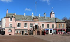Best travel packages in Carlisle, England